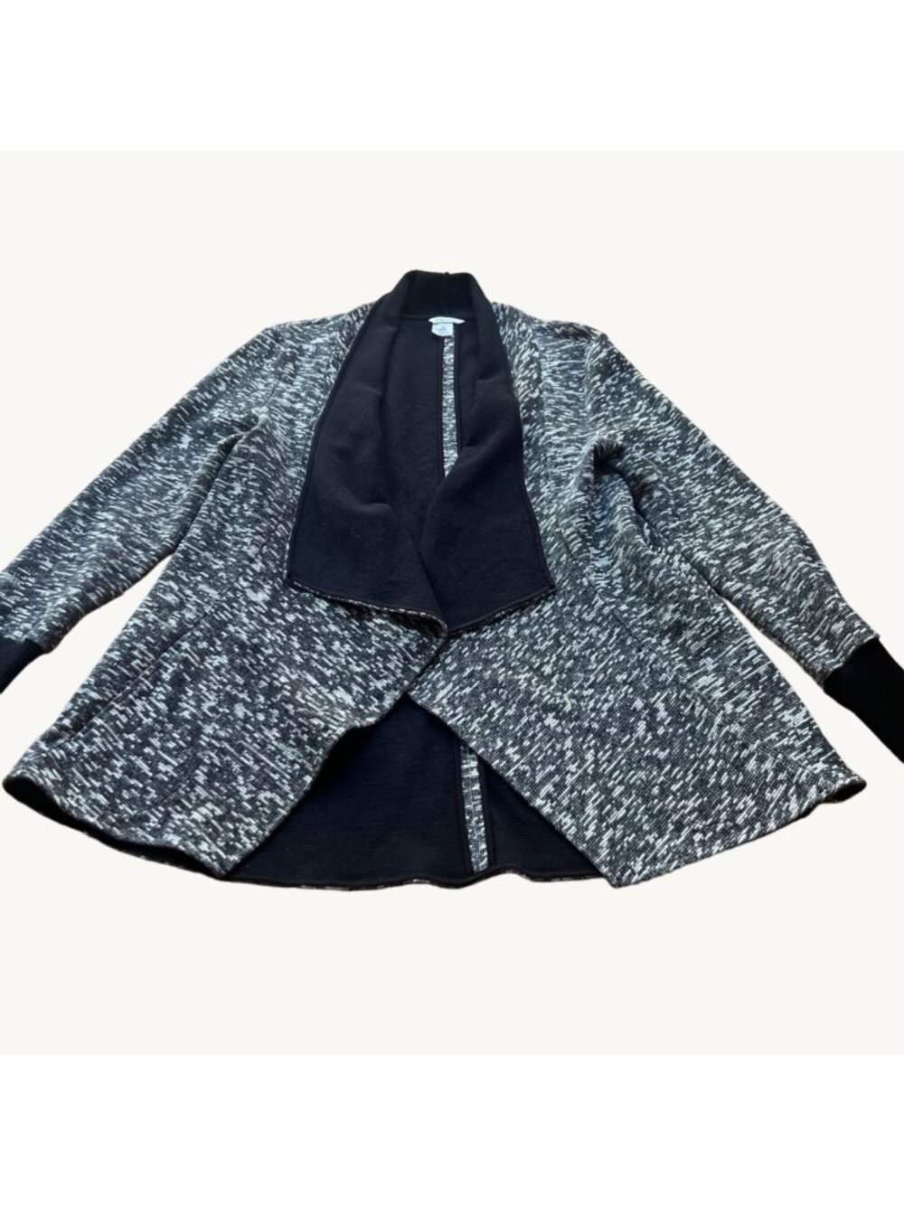 Club Monaco Size M Gray & Black Kiki Boucle Knit Draped Open Cardigan Sweater - Picture 2 of 16